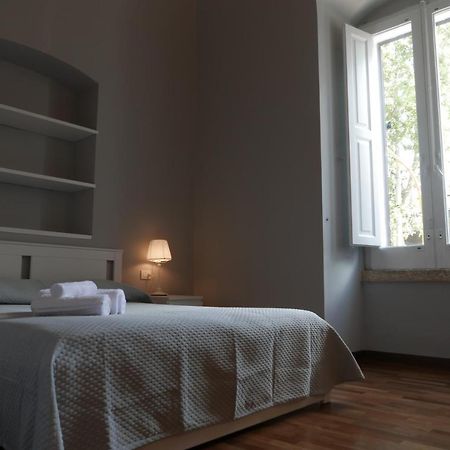Suite 261 - Intero Appartamento Nel Centro Di Бари Экстерьер фото