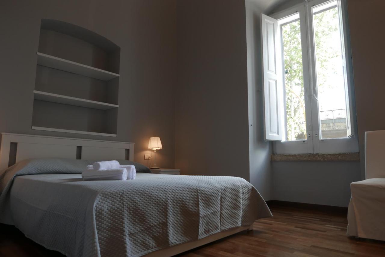 Suite 261 - Intero Appartamento Nel Centro Di Бари Экстерьер фото